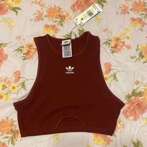 Women’s Ribbed, Cut-out crop top Size Medium